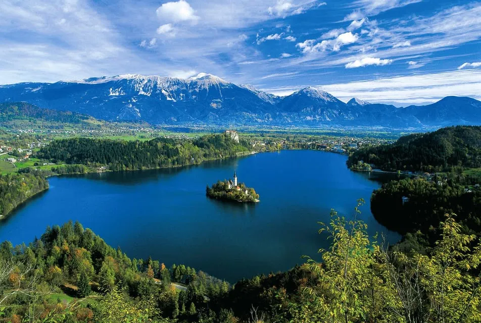 Bohinji Tó: Fedezze fel a Természet Csodáját